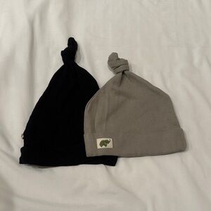 Kids Knotted Beanie Set - Black and Gray